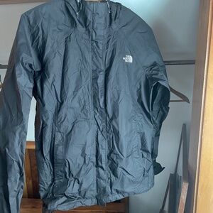 North face black rainjacket